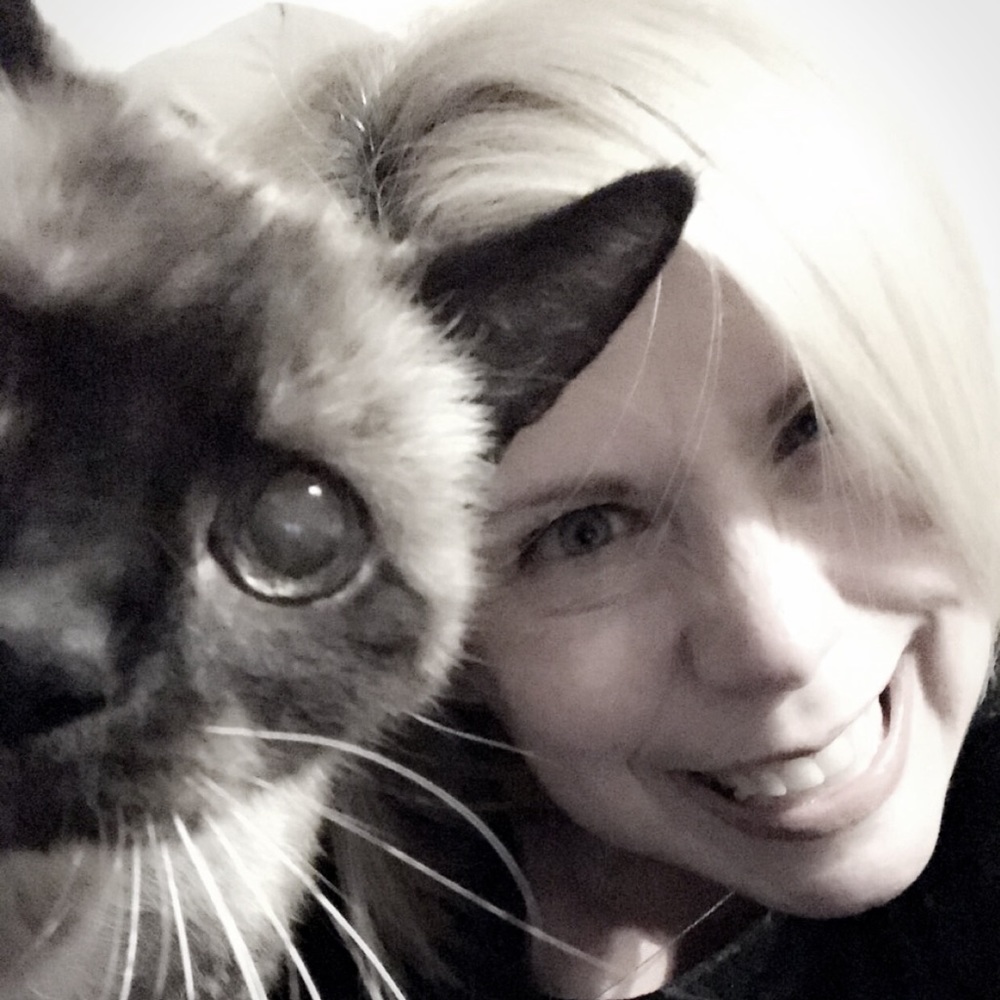 Meet your Posher, Laraine